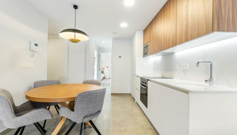 Jälleenmyynti - Asunto - Torrevieja