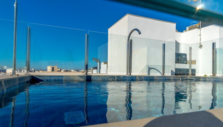 Jälleenmyynti - Asunto - Torrevieja