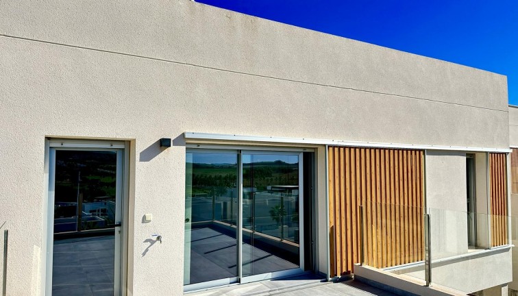 Uudistuotanto - Erillistalo - Algorfa - La Finca Golf