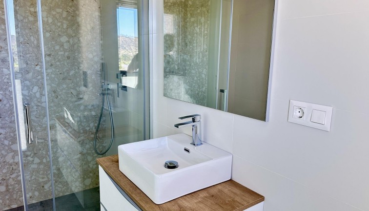 Uudistuotanto - Erillistalo - Algorfa - La Finca Golf