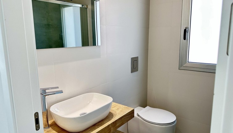 Uudistuotanto - Erillistalo - Algorfa - La Finca Golf