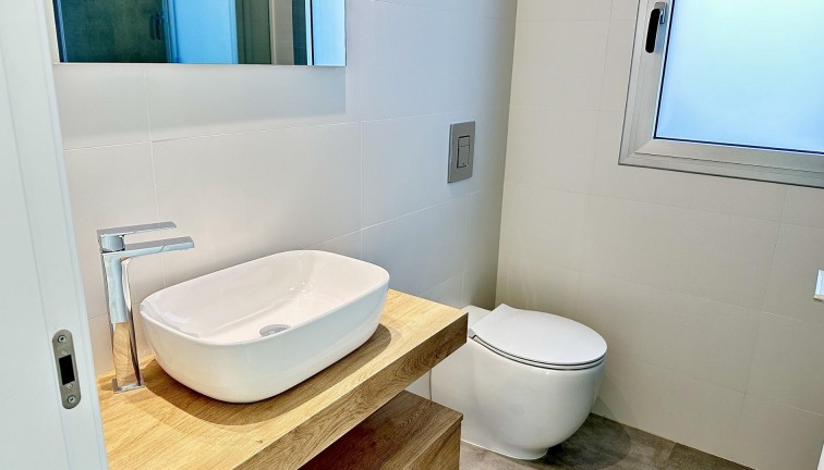 Uudistuotanto - Erillistalo - Algorfa - La Finca Golf