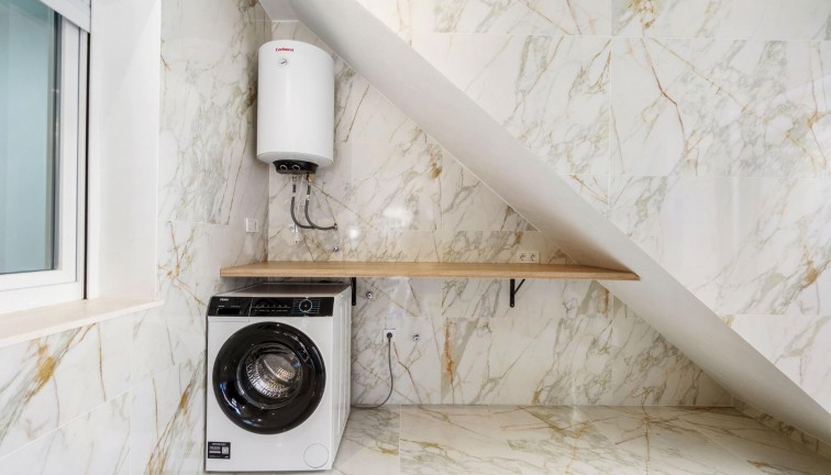 Jälleenmyynti - Erillistalo - Torrevieja - El chaparral