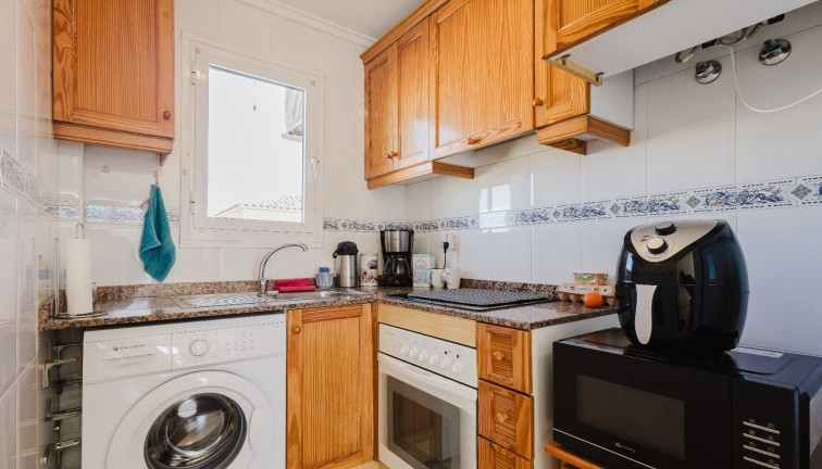 Jälleenmyynti - Bungalow - Torrevieja