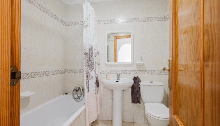 Jälleenmyynti - Bungalow - Torrevieja