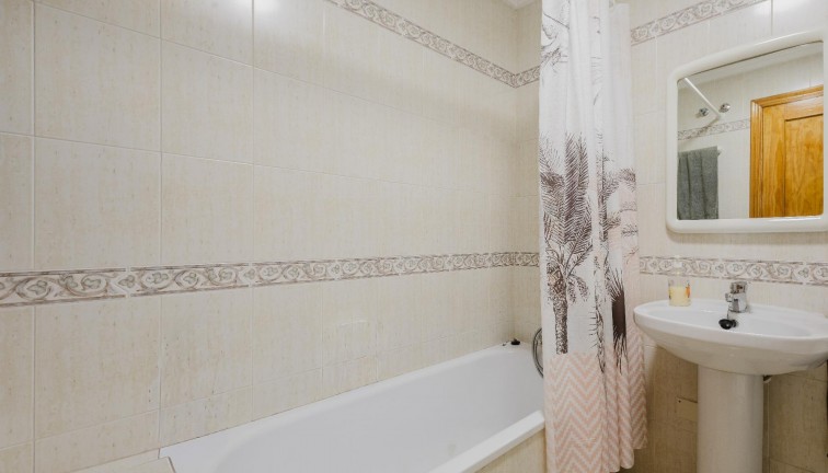 Jälleenmyynti - Bungalow - Torrevieja