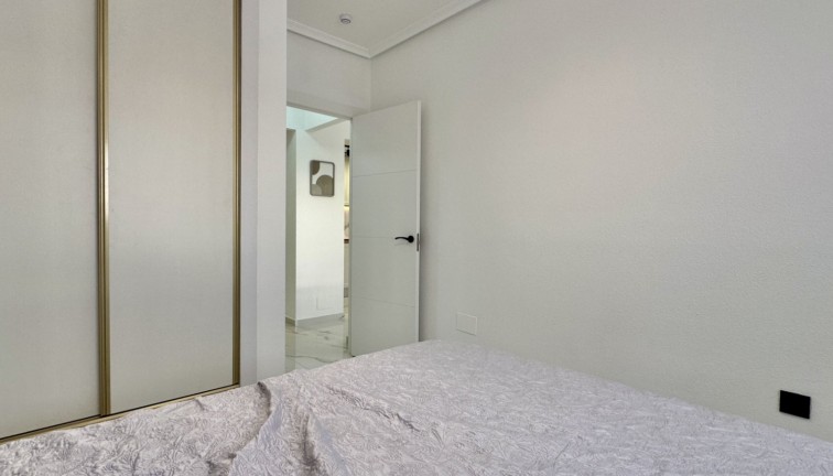 Jälleenmyynti - Asunto - Orihuela - Playa Flamenca