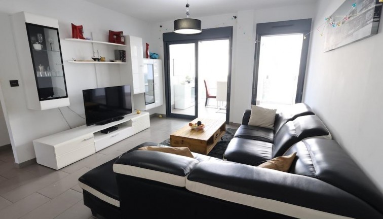 Jälleenmyynti - Bungalow - Orihuela Costa - La Zenia