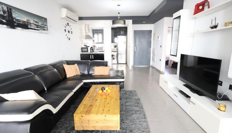 Jälleenmyynti - Bungalow - Orihuela Costa - La Zenia