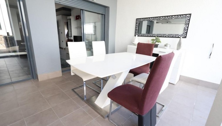 Jälleenmyynti - Bungalow - Orihuela Costa - La Zenia