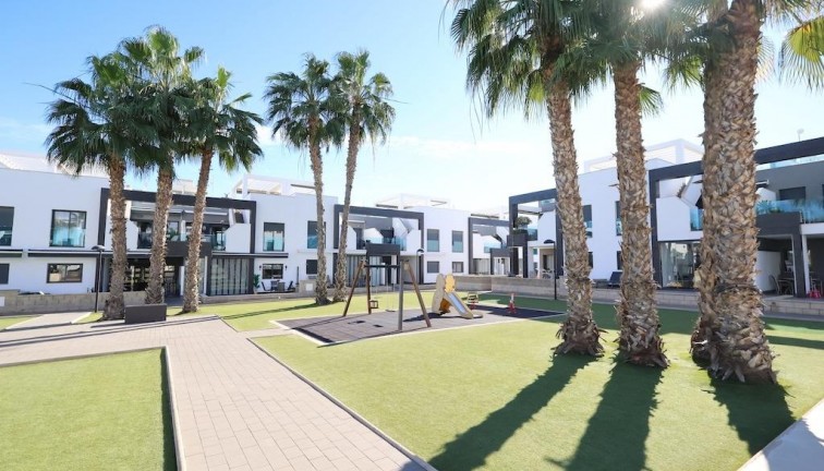 Jälleenmyynti - Bungalow - Orihuela Costa - La Zenia