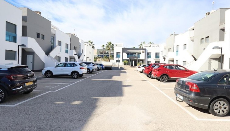 Jälleenmyynti - Bungalow - Orihuela Costa - La Zenia