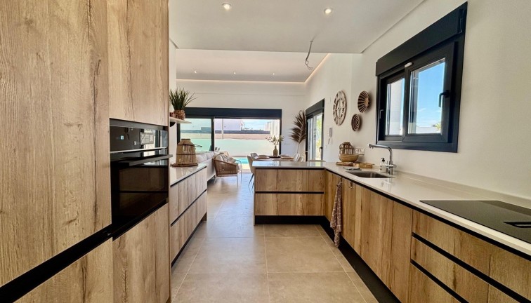 Uudistuotanto - Erillistalo - Rojales - Atalaya Park