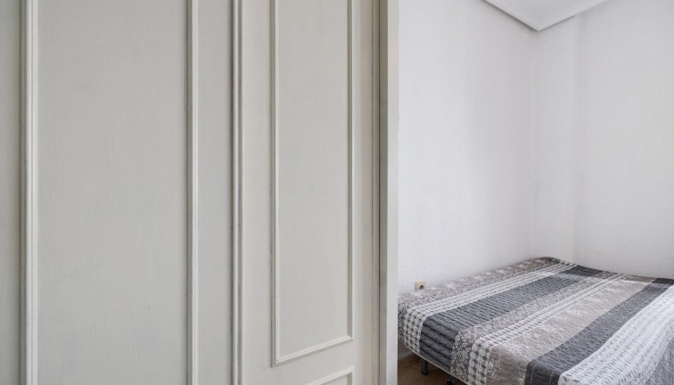 Jälleenmyynti - Asunto - Torrevieja - Playa del Cura