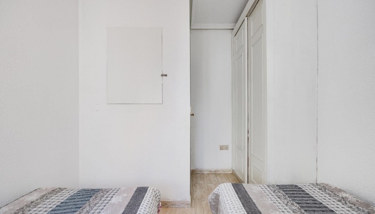 Jälleenmyynti - Asunto - Torrevieja - Playa del Cura