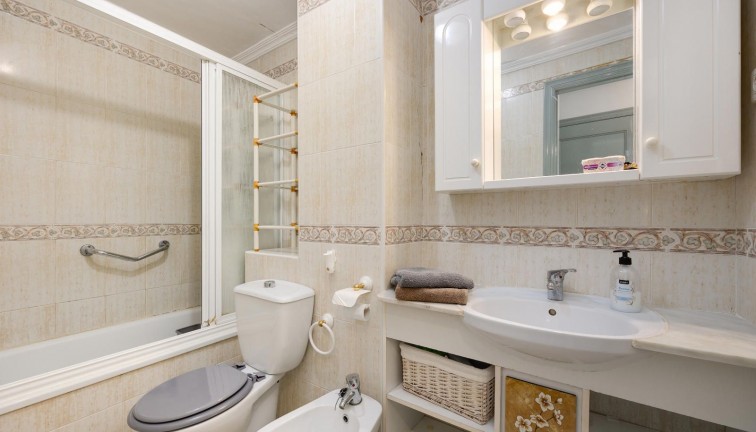 Jälleenmyynti - Asunto - Torrevieja - Playa del Cura