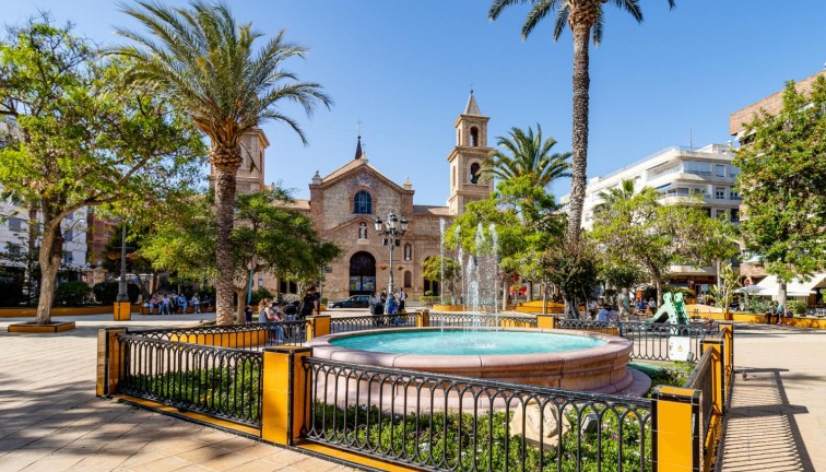 Jälleenmyynti - Asunto - Torrevieja - Playa del Cura
