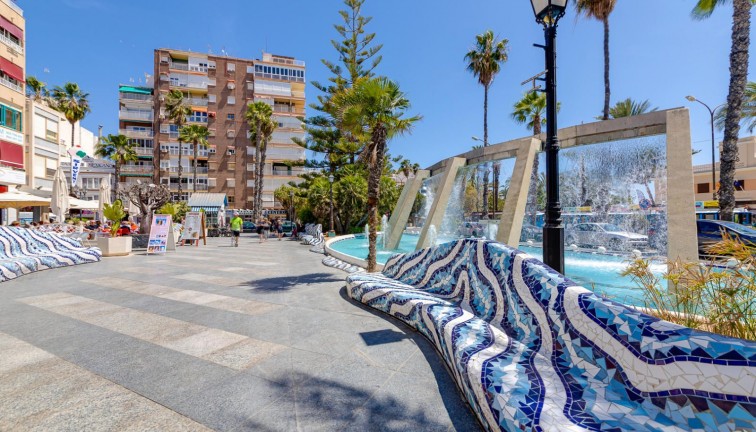 Jälleenmyynti - Asunto - Torrevieja - Playa del Cura