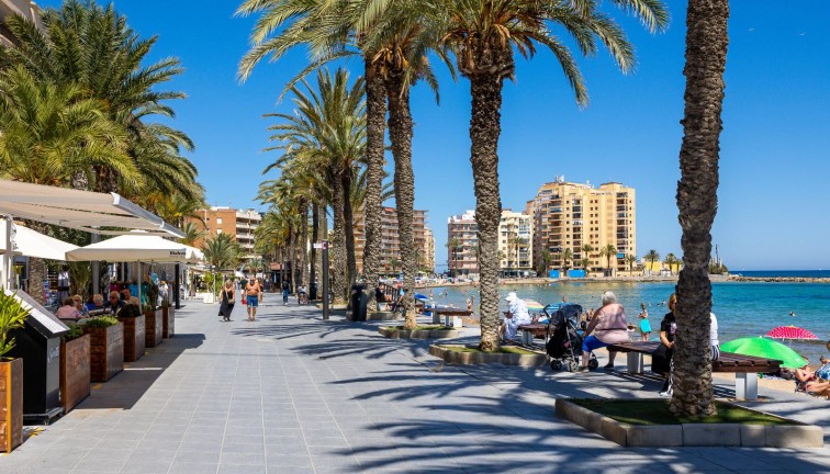 Jälleenmyynti - Asunto - Torrevieja - Playa del Cura