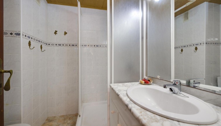 Reventa - Apartamento / piso - Guardamar del Segura