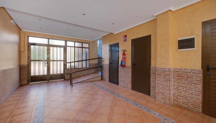 Reventa - Apartamento / piso - Guardamar del Segura