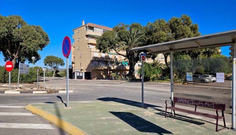 Reventa - Apartamento / piso - Guardamar del Segura