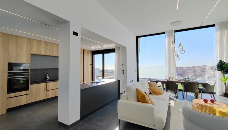 Uudistuotanto - Erillistalo - Torrevieja - Los Balcones