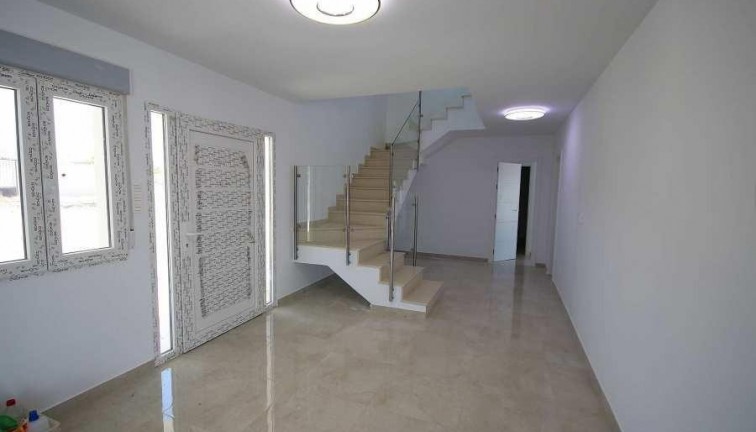 Obra nueva - Chalet - Pinoso