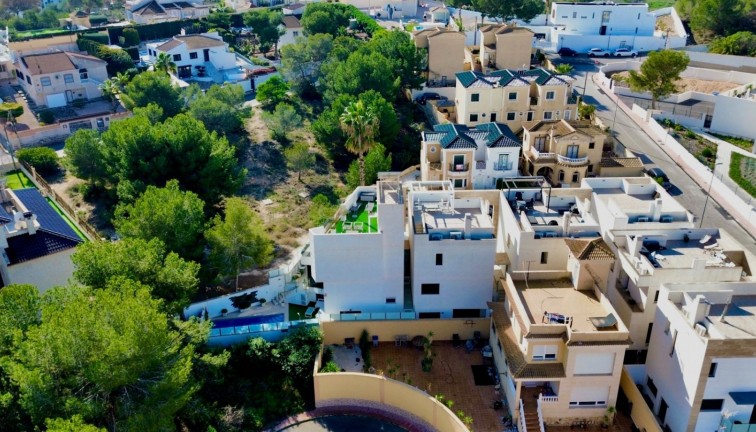 Jälleenmyynti - Erillistalo - Orihuela Costa - Villamartín