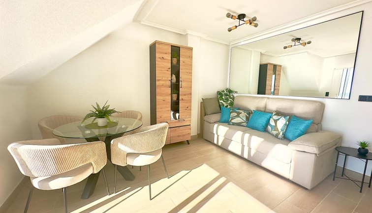 Jälleenmyynti - Asunto - Torrevieja - Cabo cervera