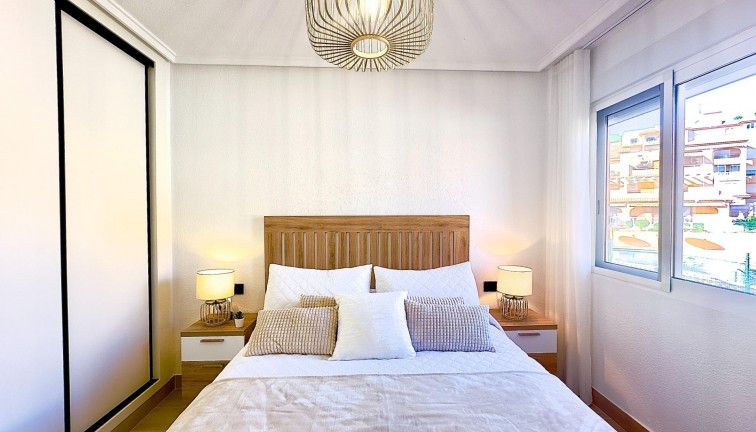 Jälleenmyynti - Asunto - Torrevieja - Cabo cervera