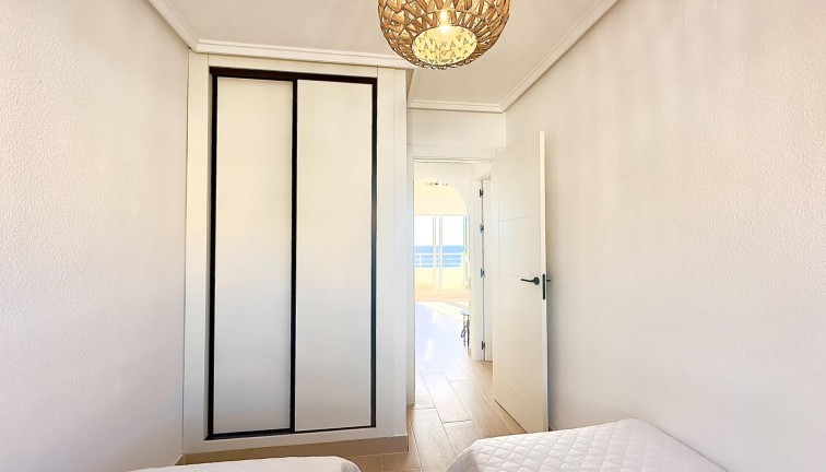 Jälleenmyynti - Asunto - Torrevieja - Cabo cervera