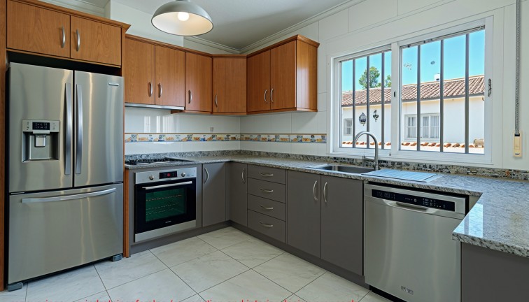 Jälleenmyynti - Erillistalo - Rojales