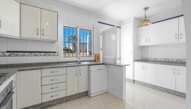 Jälleenmyynti - Erillistalo - Rojales