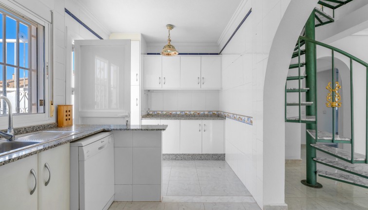 Jälleenmyynti - Erillistalo - Rojales