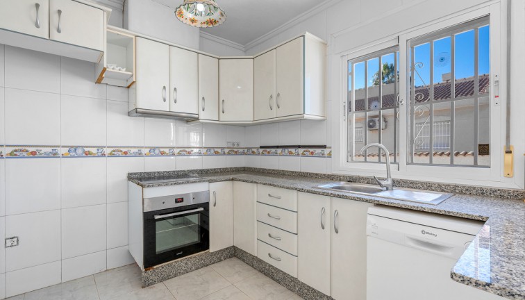 Jälleenmyynti - Erillistalo - Rojales