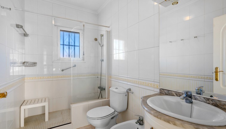 Jälleenmyynti - Erillistalo - Rojales