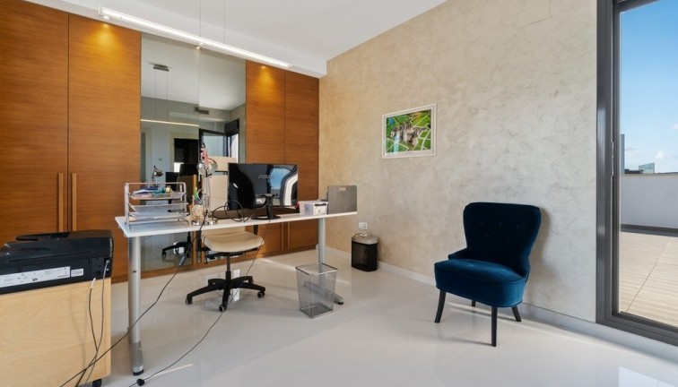 Jälleenmyynti - Erillistalo - Orihuela Costa - Aguamarina