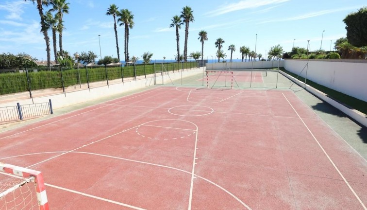 Jälleenmyynti - Asunto - Ylimmän kerroksen asunto - Pilar de la Horadada - Pueblo Latino