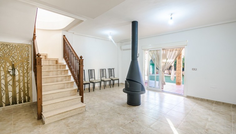 Jälleenmyynti - Erillistalo - Orihuela - Benferri