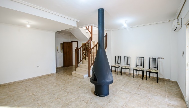 Jälleenmyynti - Erillistalo - Orihuela - Benferri