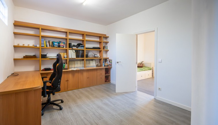 Jälleenmyynti - Erillistalo - Orihuela - Benferri