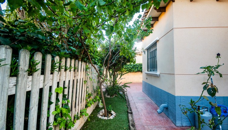 Jälleenmyynti - Erillistalo - Orihuela - Benferri