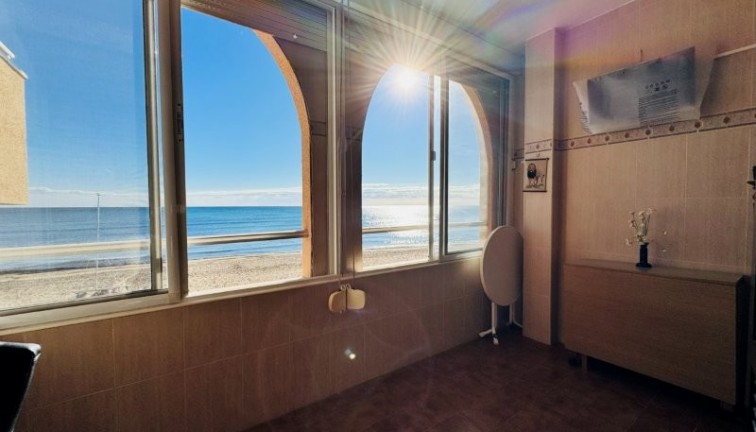 Reventa - Apartamento / piso - La Mata - LA MATA