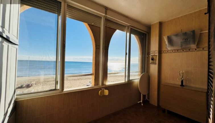 Reventa - Apartamento / piso - La Mata - LA MATA