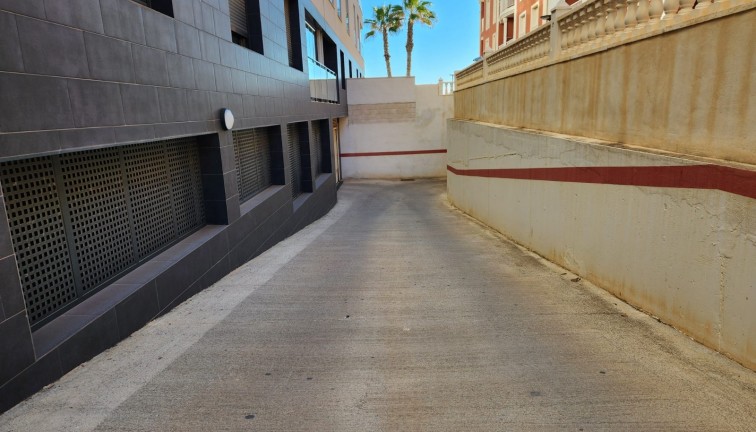 Reventa - Apartamento / piso - La Mata - LA MATA