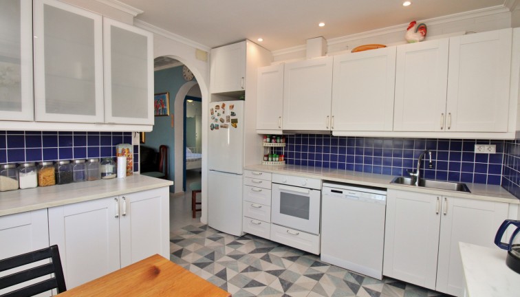 Jälleenmyynti - Erillistalo - Torrevieja - El chaparral