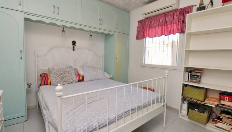 Jälleenmyynti - Erillistalo - Torrevieja - El chaparral