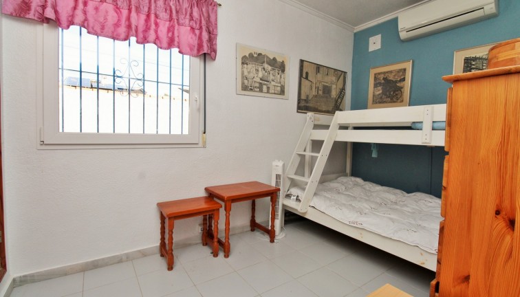 Jälleenmyynti - Erillistalo - Torrevieja - El chaparral