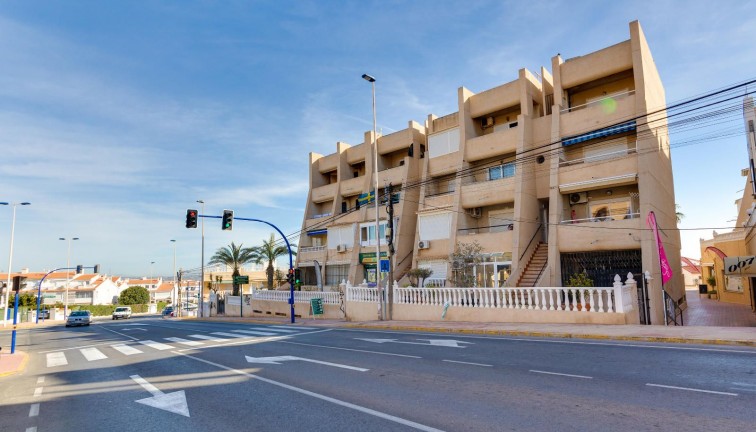 Jälleenmyynti - Asunto - Torrevieja - LA MATA